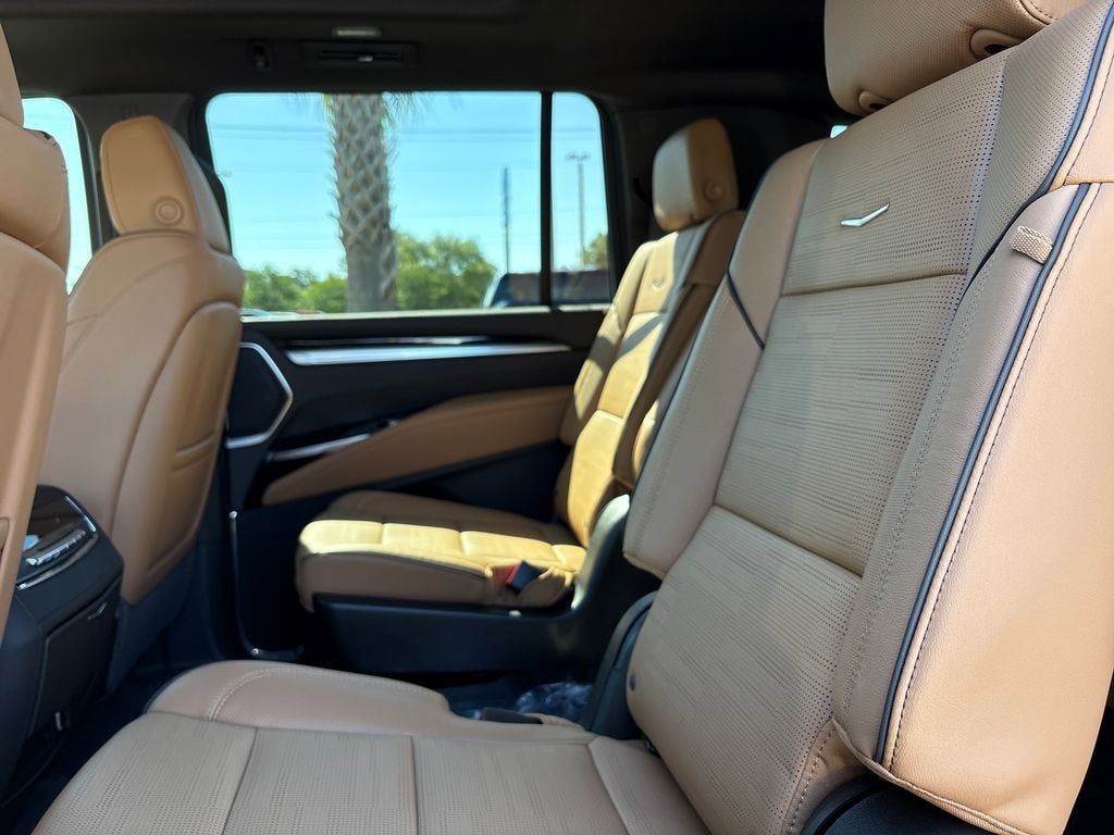 2026 Cadillac Escalade ESV Luxury