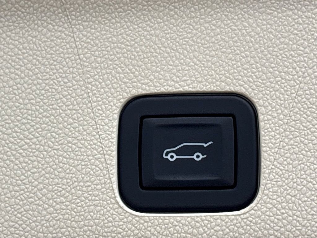 2026 Cadillac Escalade Platinum Sport - Photo 25