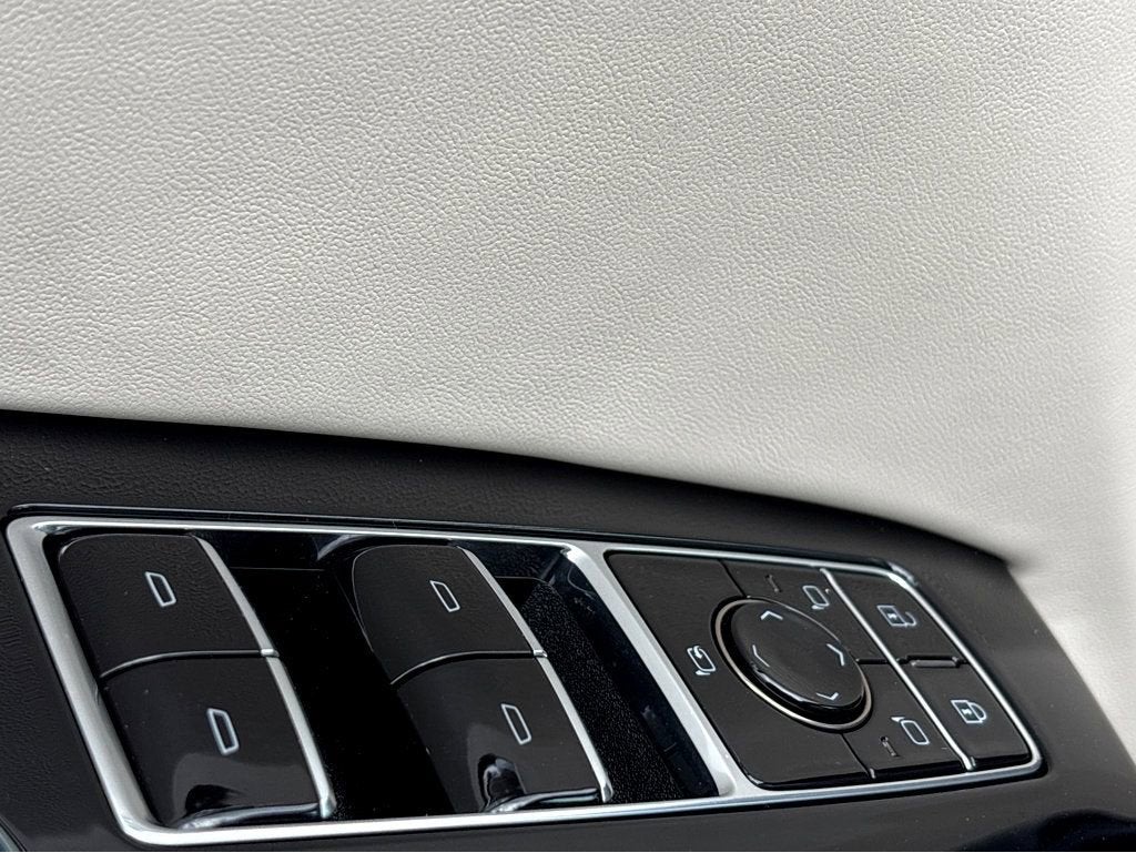 2026 Cadillac Escalade Platinum Sport - Photo 32