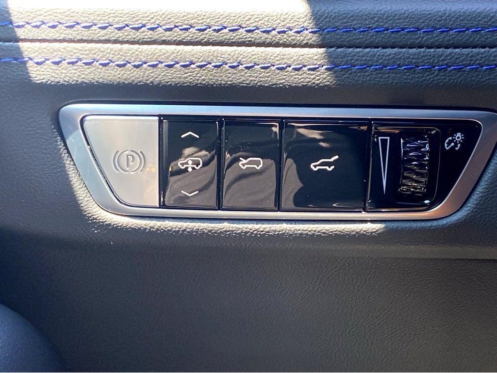 2026 Cadillac ESCALADE IQ Luxury