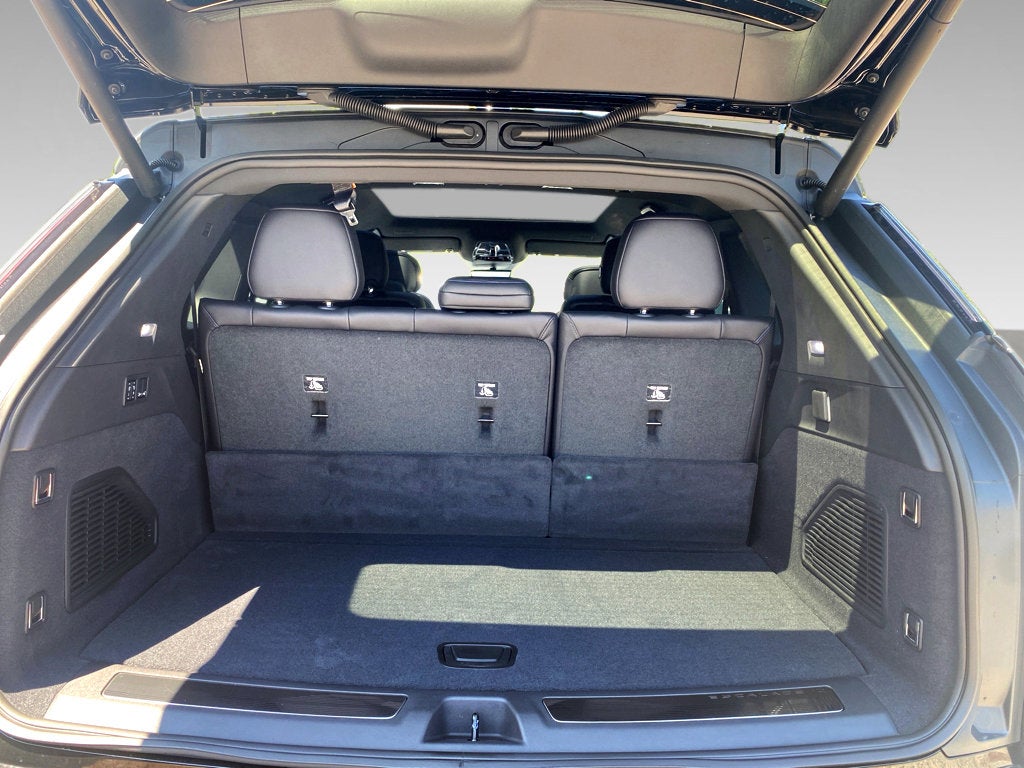 2026 Cadillac ESCALADE IQ Luxury