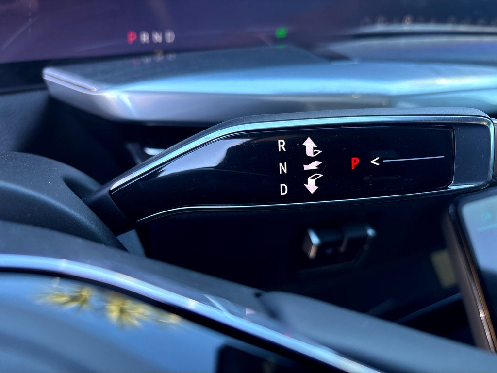 2025 Cadillac ESCALADE IQ Luxury 2