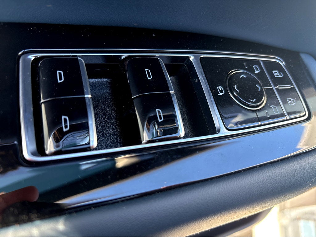 2025 Cadillac ESCALADE IQ Luxury 2