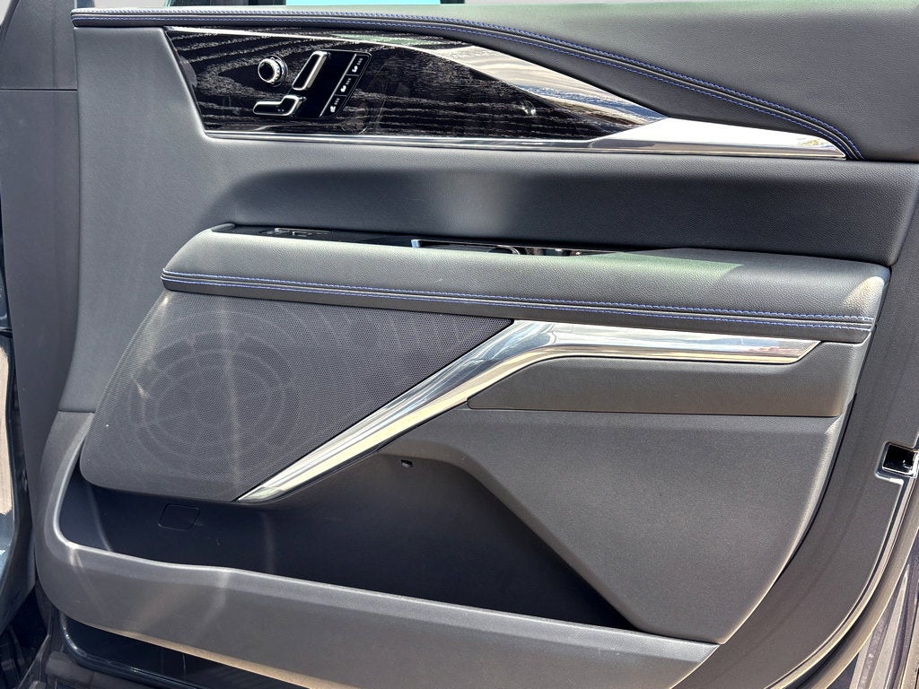 2025 Cadillac ESCALADE IQ Sport 1