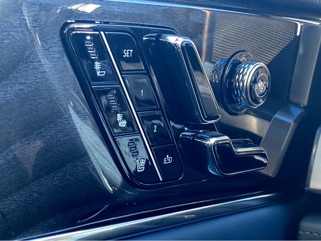 2025 Cadillac ESCALADE IQ Sport 2