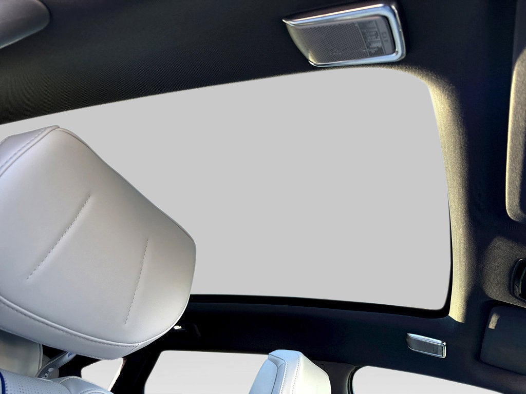 2026 Cadillac OPTIQ Premium Luxury