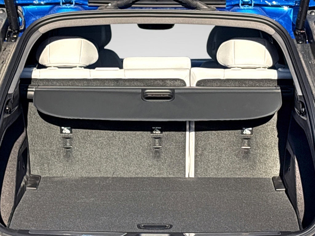 2026 Cadillac OPTIQ Premium Luxury