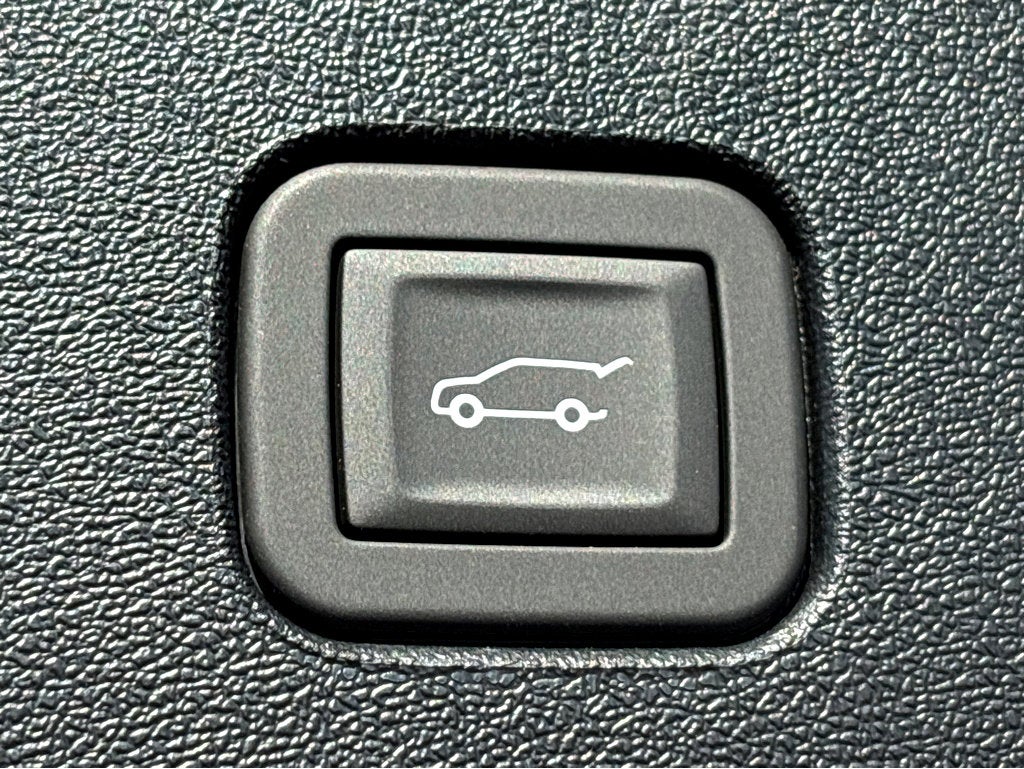 2026 Cadillac OPTIQ Premium Luxury