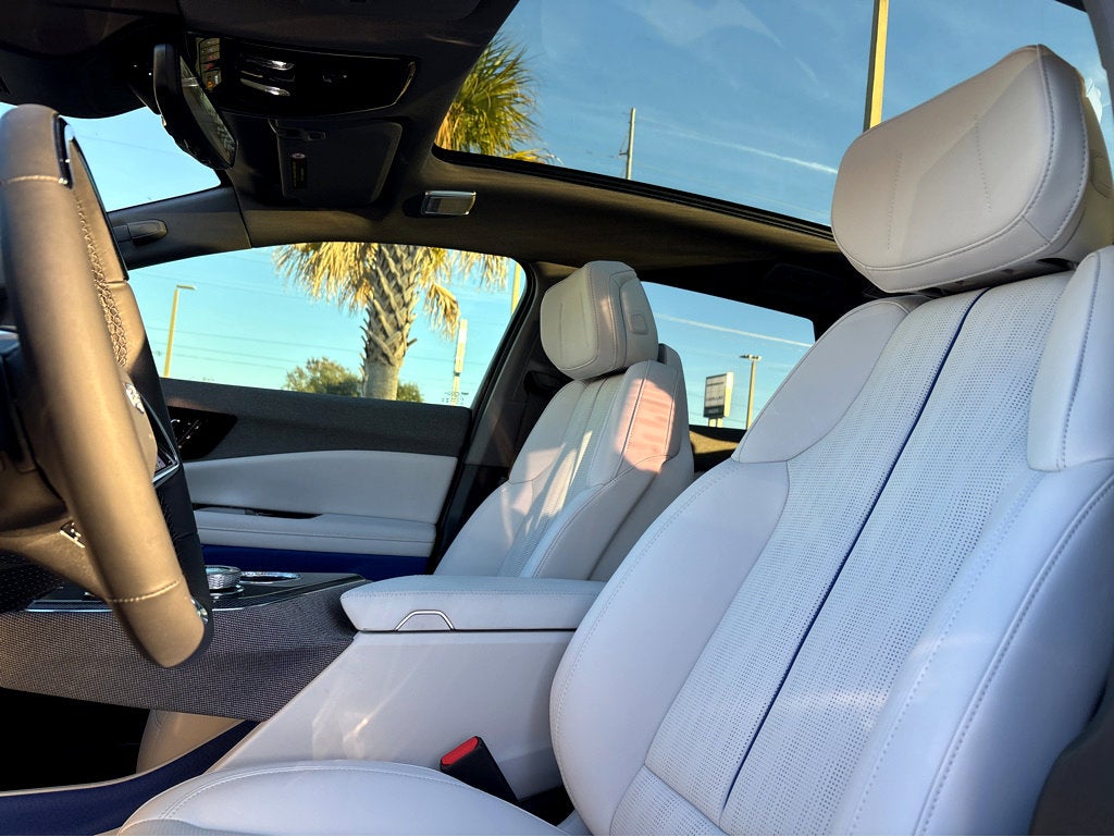 2026 Cadillac OPTIQ Premium Luxury