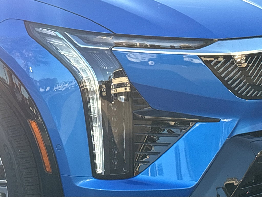 2026 Cadillac OPTIQ Premium Luxury