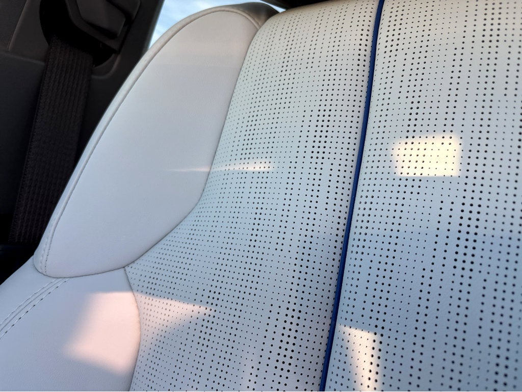 2026 Cadillac OPTIQ Premium Luxury