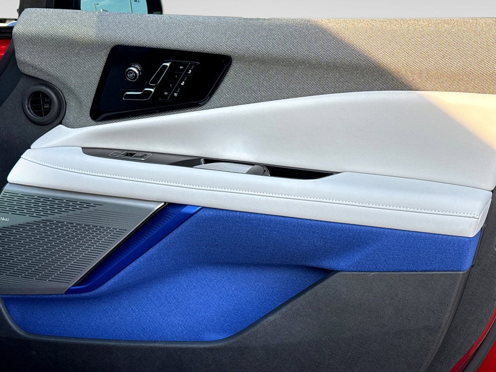 2026 Cadillac OPTIQ Premium Luxury