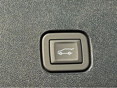 2026 Cadillac OPTIQ Premium Luxury