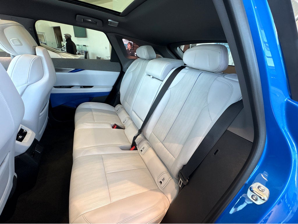 2026 Cadillac OPTIQ Premium Luxury