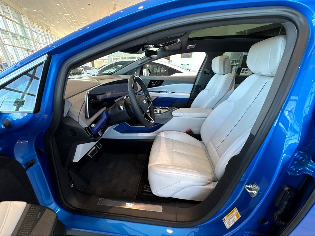 2026 Cadillac OPTIQ Premium Luxury