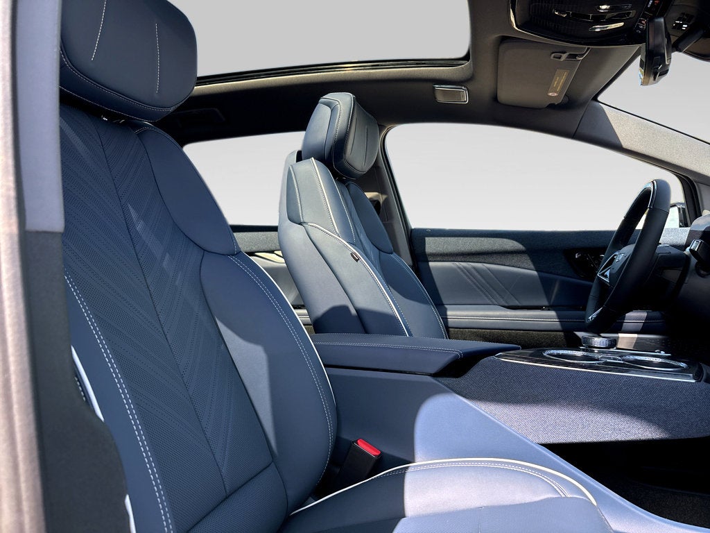 2025 Cadillac OPTIQ Sport 2