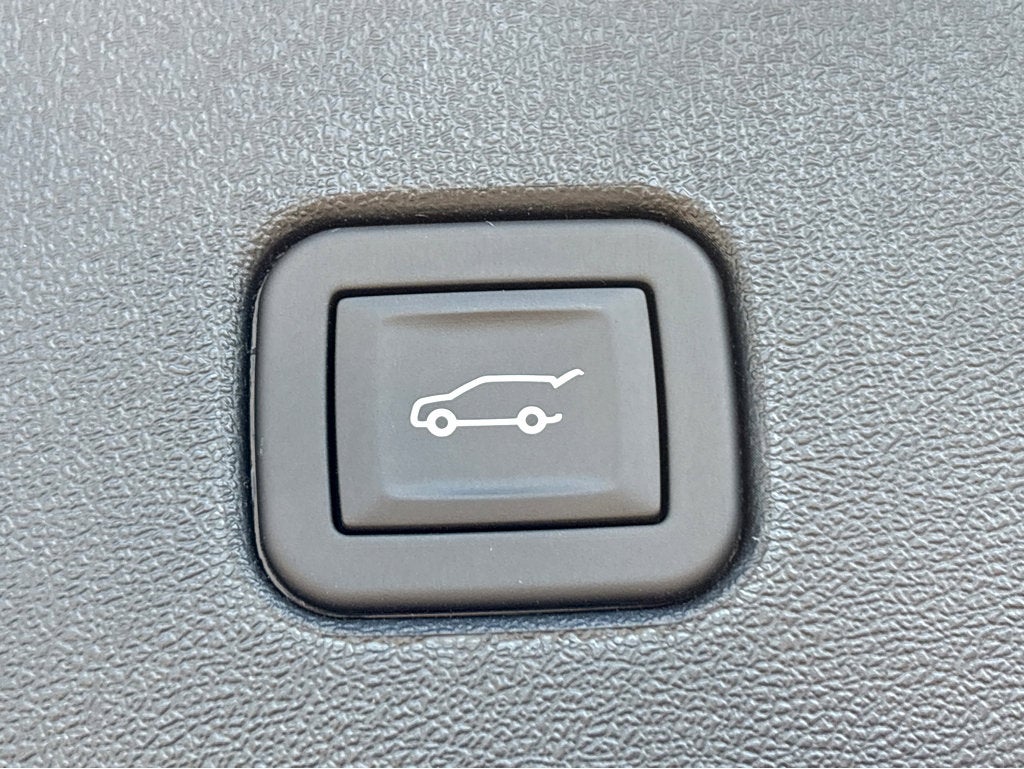 2025 Cadillac OPTIQ Sport 2