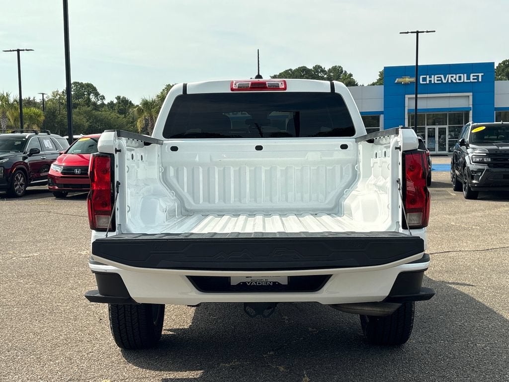 2023 Chevrolet Colorado Base