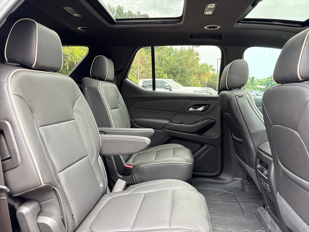 2023 Chevrolet Traverse Base