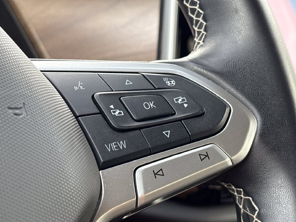 2025 Volkswagen Atlas Base