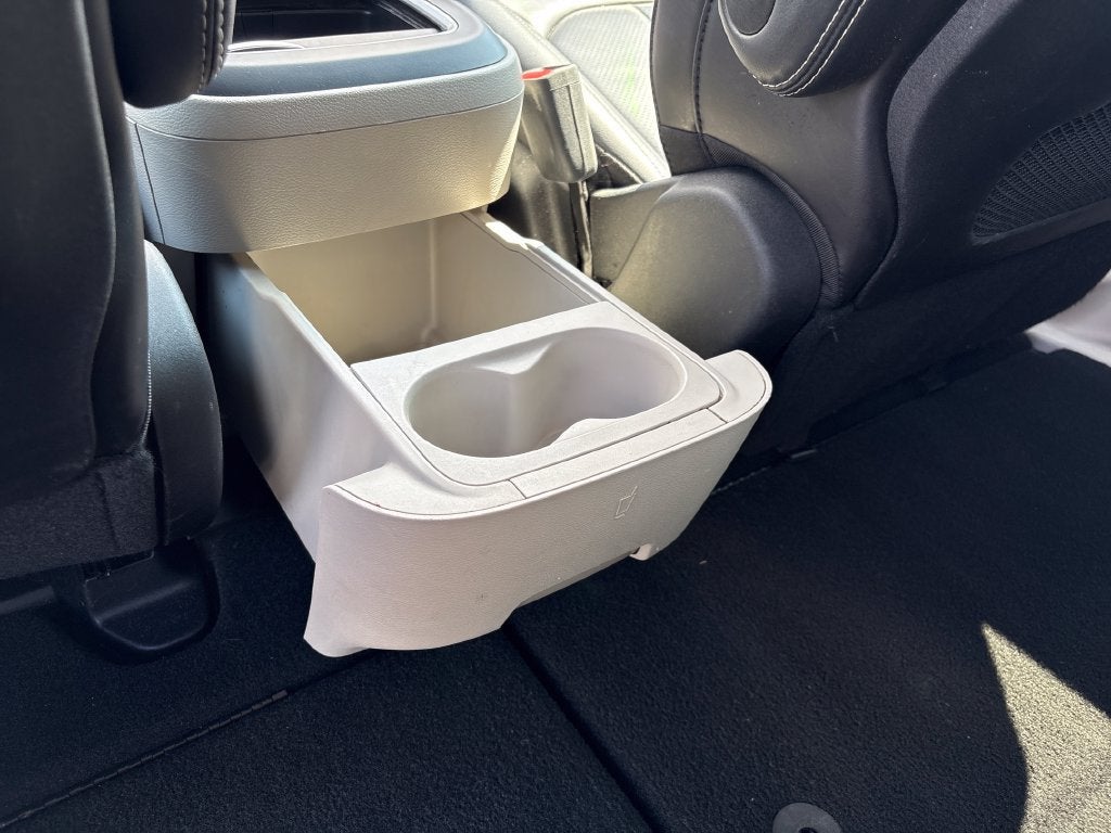 2024 Chrysler Pacifica Base