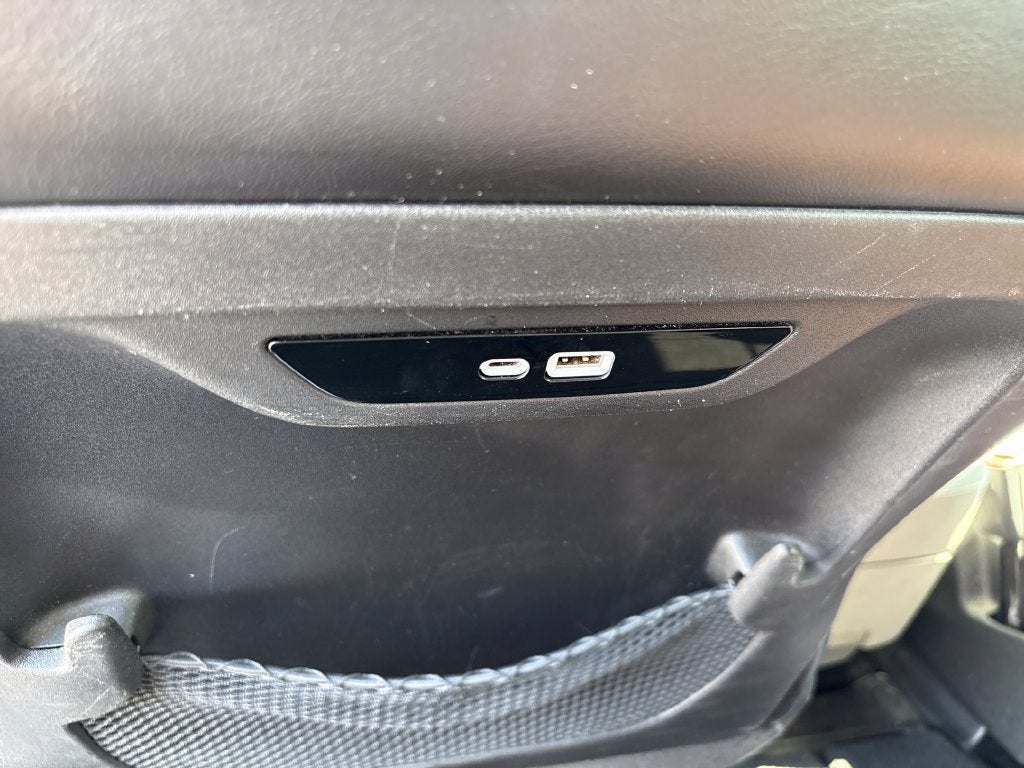 2024 Chrysler Pacifica Base