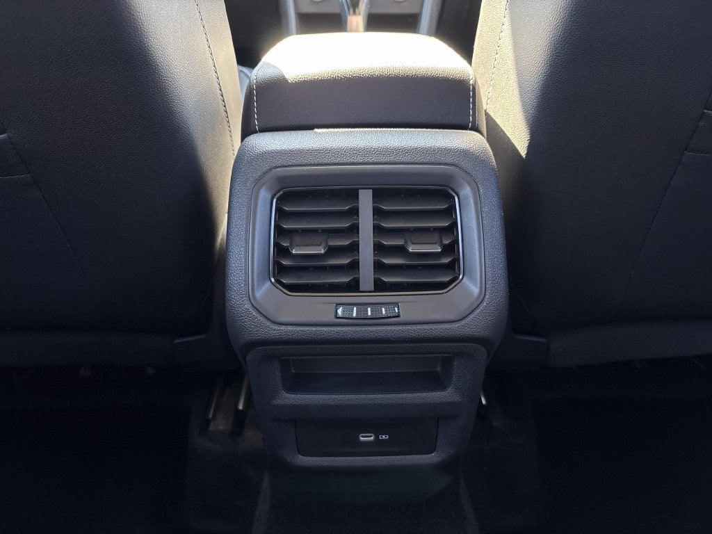 2022 Volkswagen Taos Base