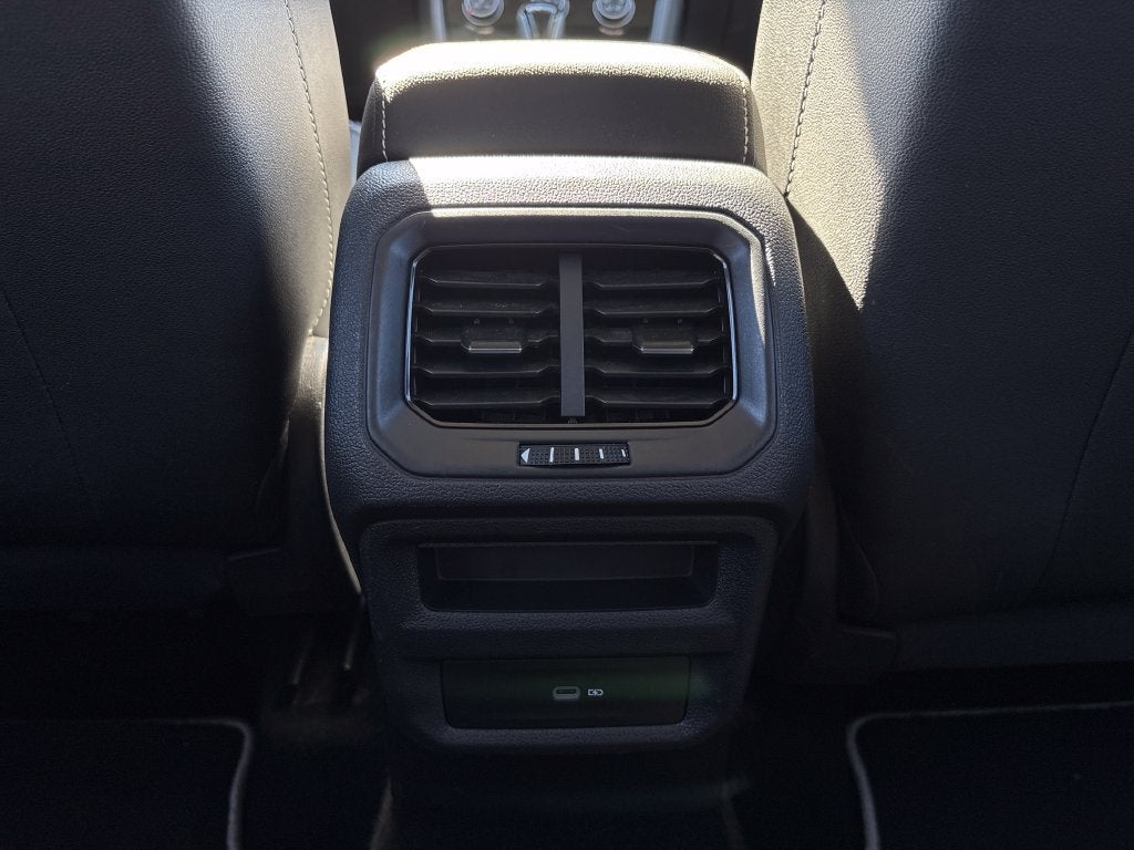 2023 Volkswagen Taos Base