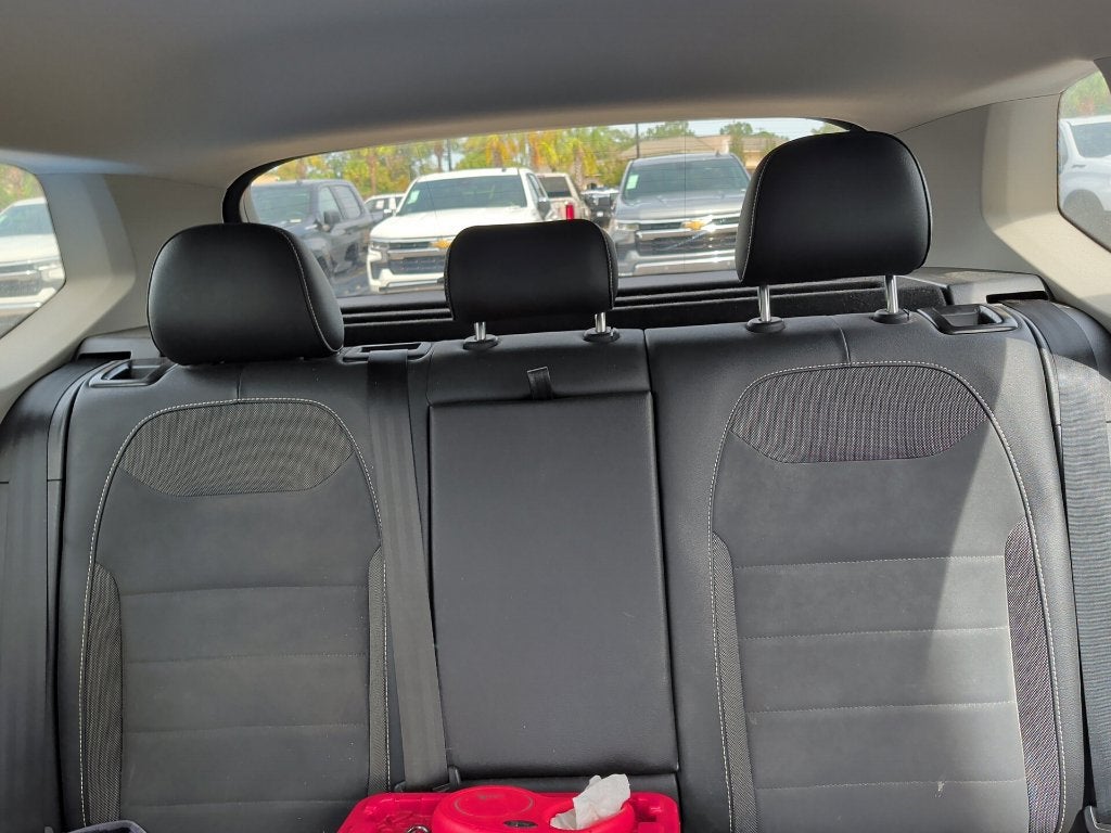 2023 Volkswagen Taos Base