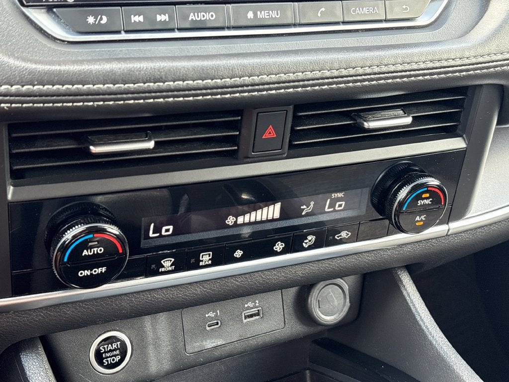 2023 Nissan Rogue Base