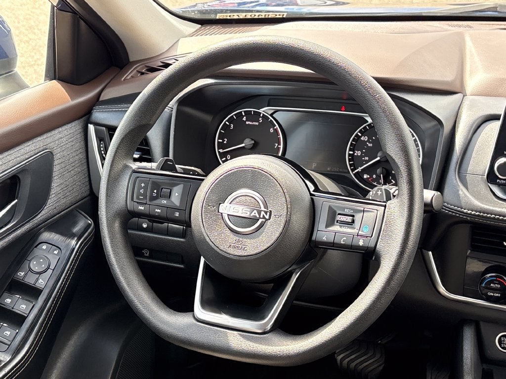 2023 Nissan Rogue Base