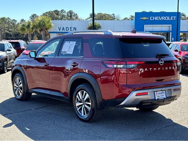 2023 Nissan Pathfinder SL