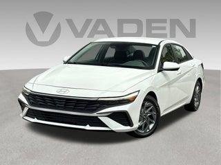 2024 Hyundai Elantra Base