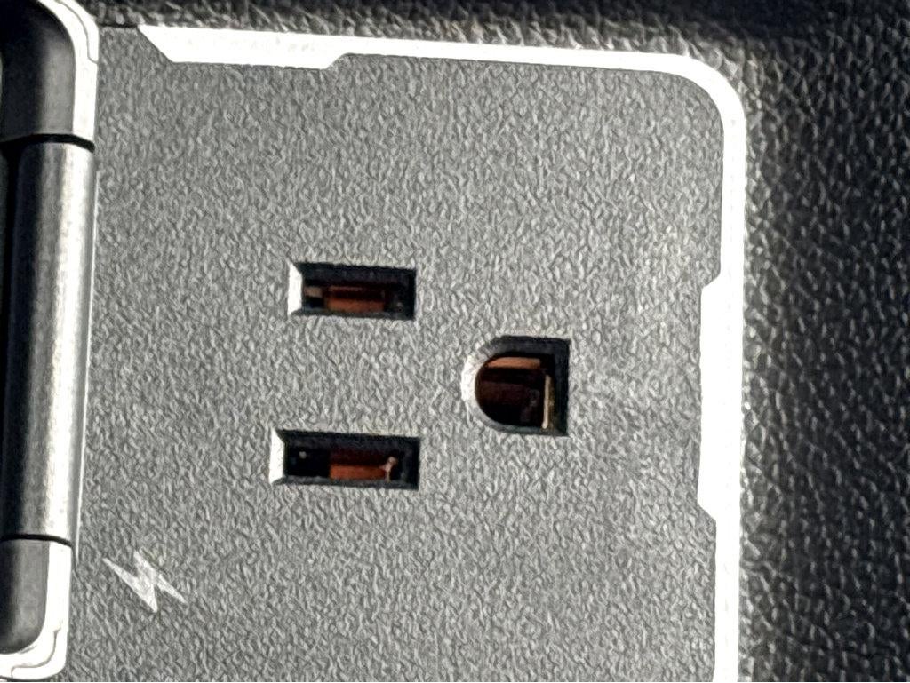 2024 Chevrolet Suburban LS