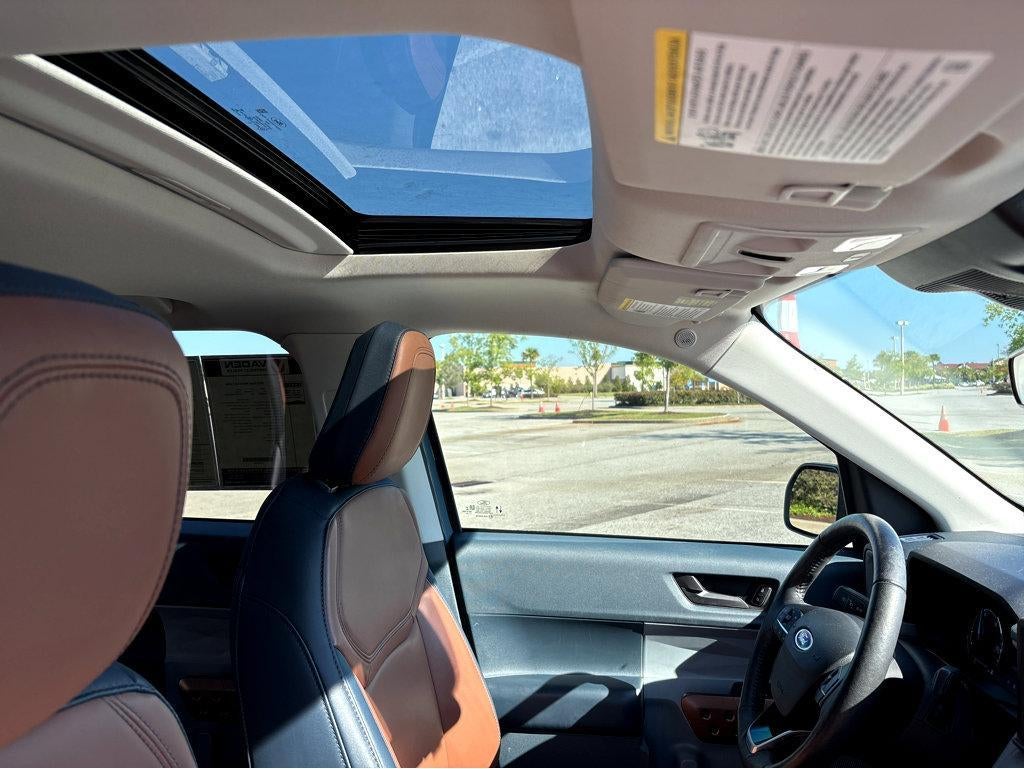 2022 Ford Maverick XL