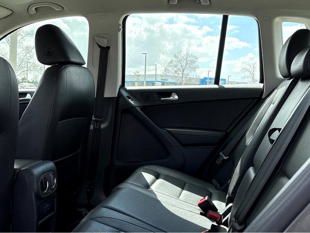 2016 Volkswagen Tiguan S