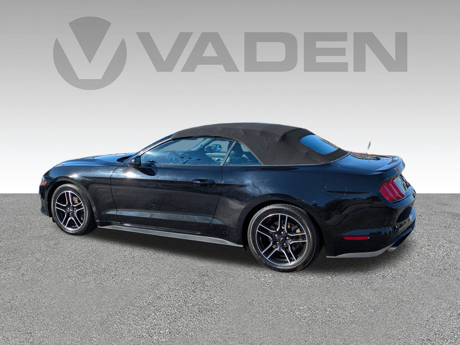 2023 Ford Mustang EcoBoost