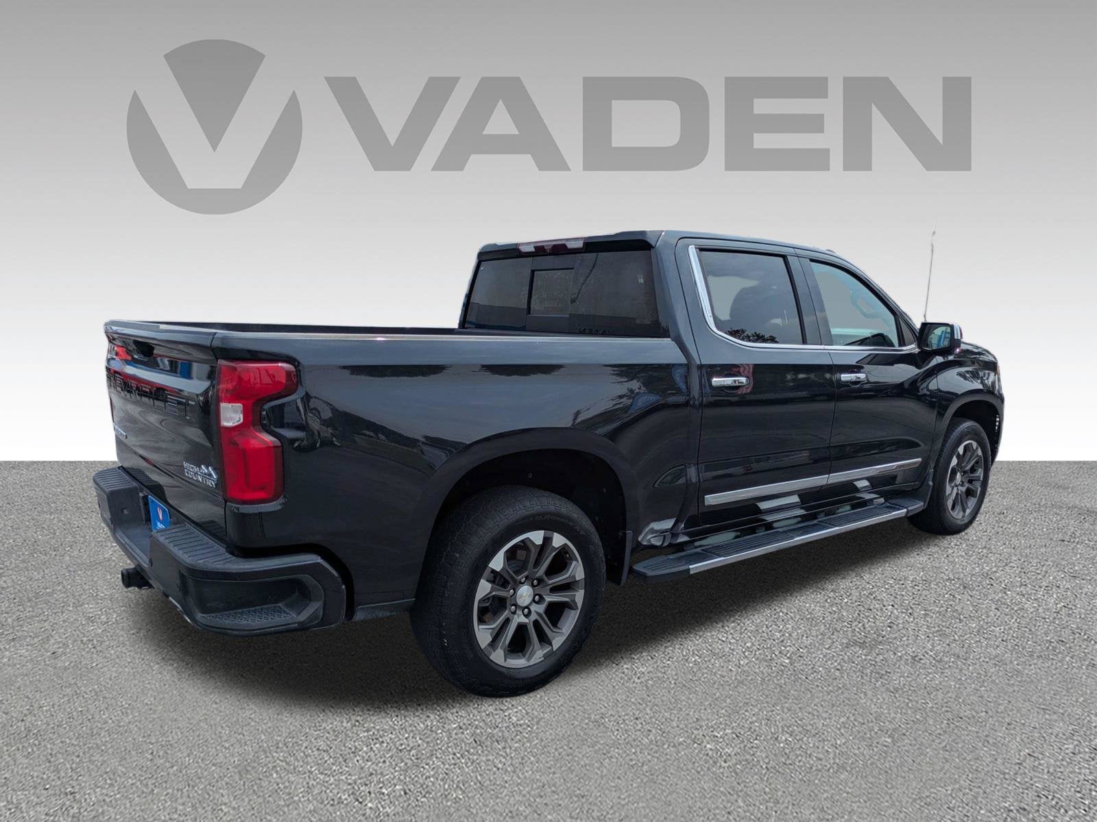 2022 Chevrolet Silverado 1500 High Country
