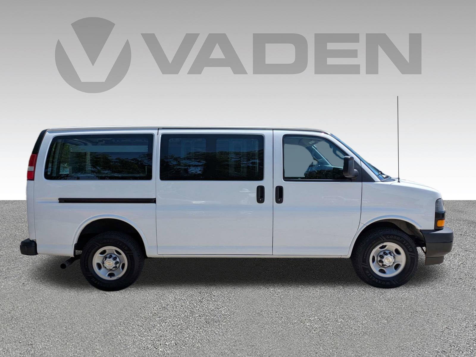 2022 Chevrolet Express Cargo 2500 WT