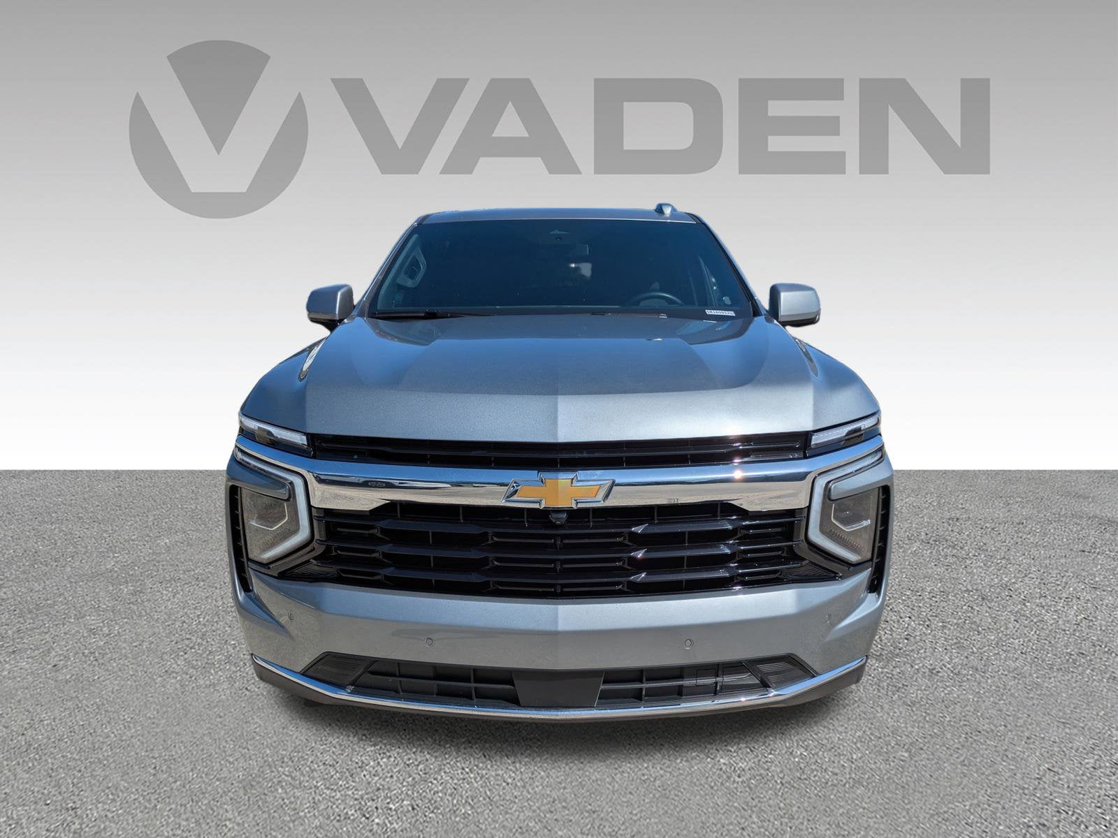 2025 Chevrolet Suburban LS