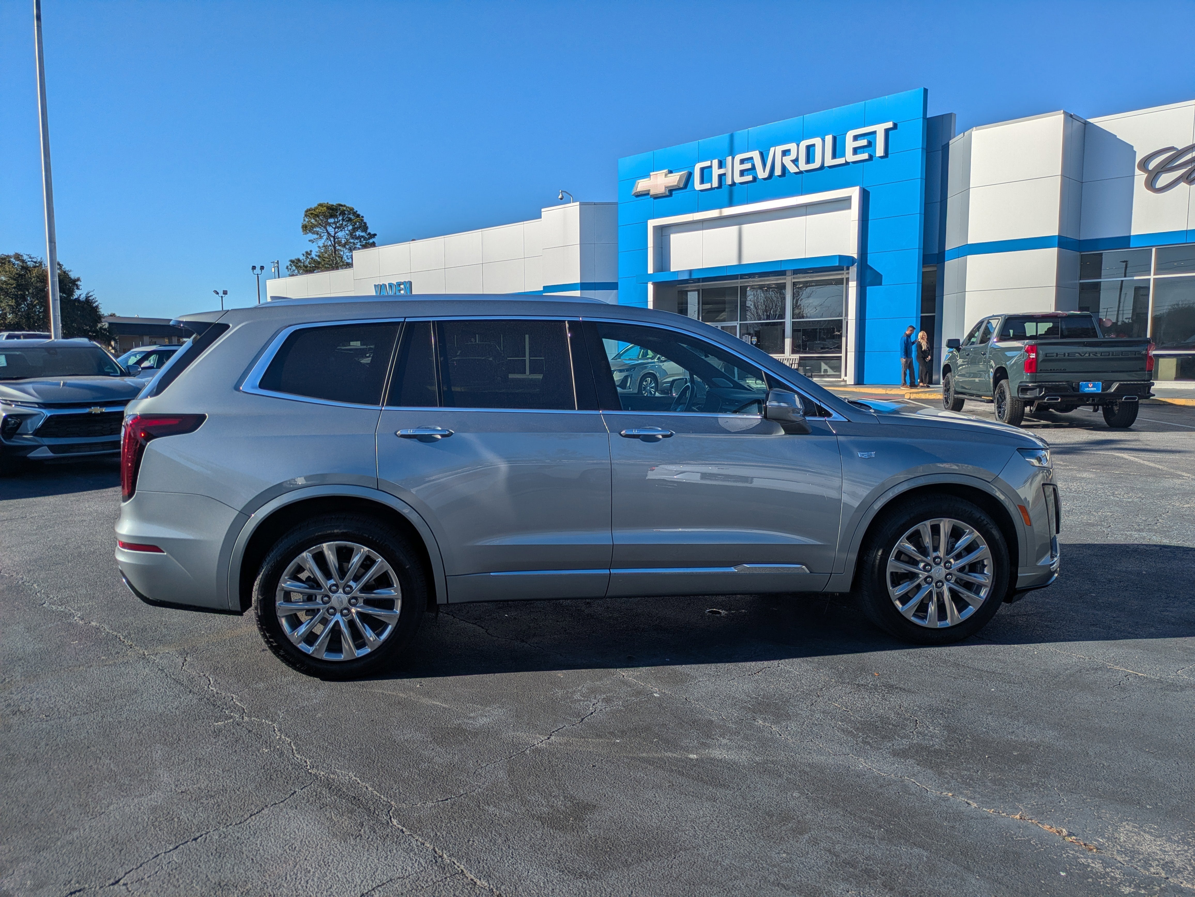 2025 Cadillac XT6 Premium Luxury