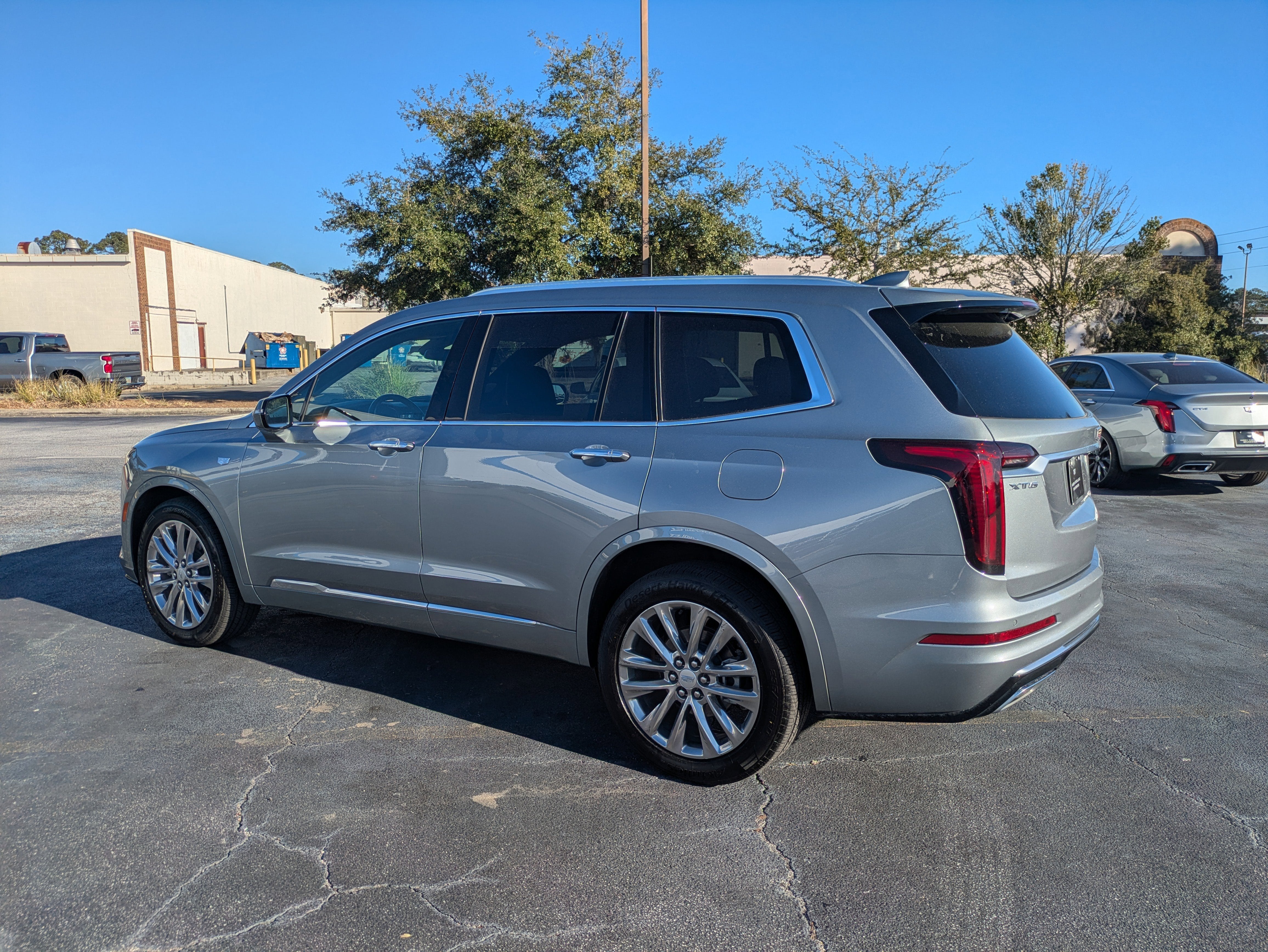 2025 Cadillac XT6 Premium Luxury