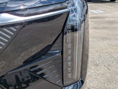 2025 Cadillac OPTIQ Luxury 2