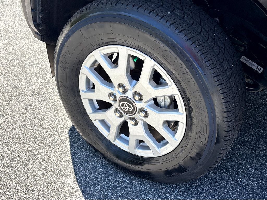 2025 Toyota Tacoma SR5