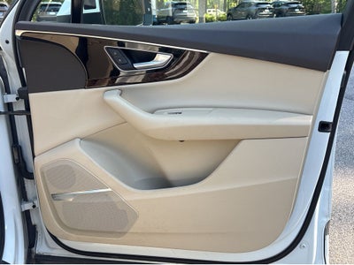 2019 Audi Q7 55 Premium Plus quattro