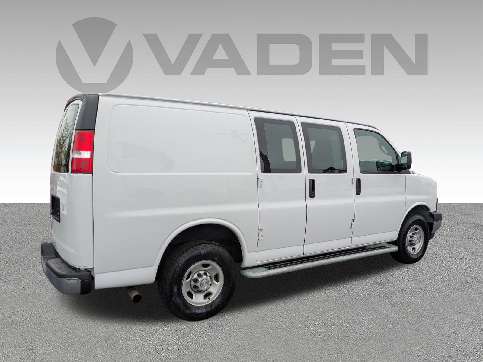 2024 Chevrolet Express Cargo 2500 WT