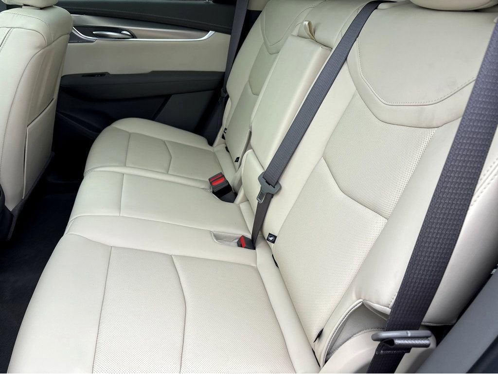 2026 Cadillac XT5 Premium Luxury