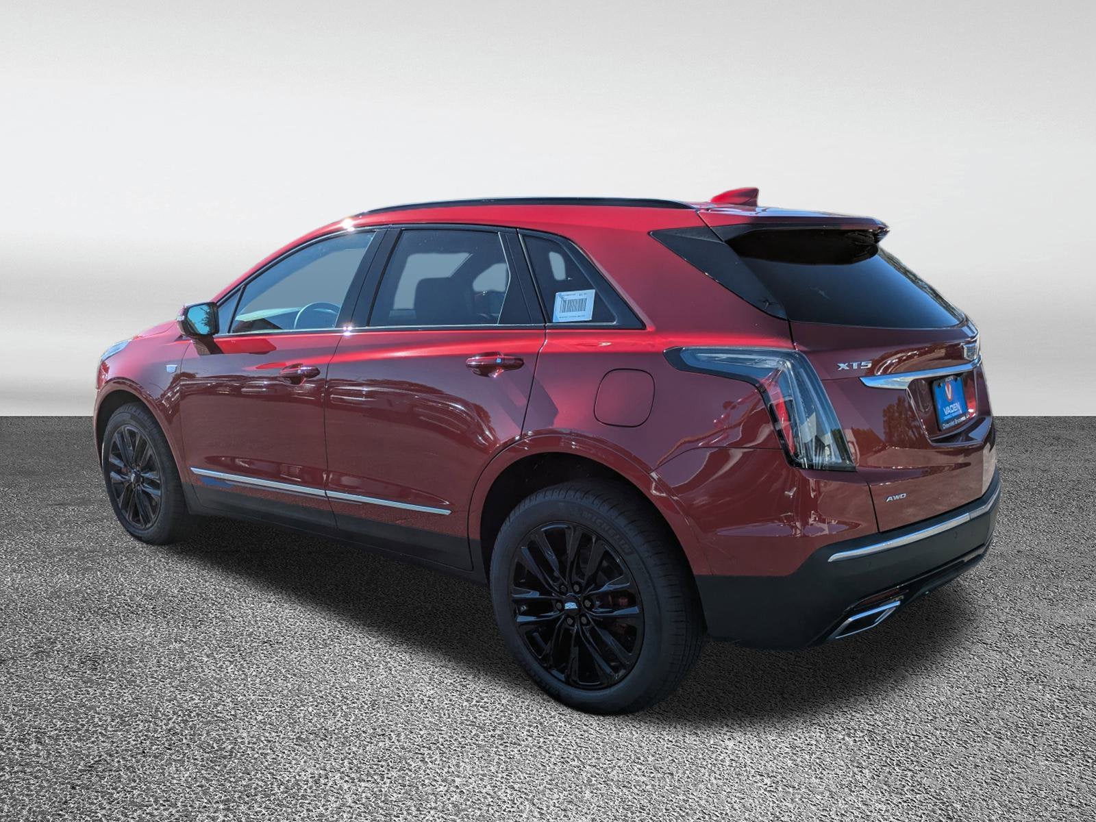 2025 Cadillac XT5 Sport
