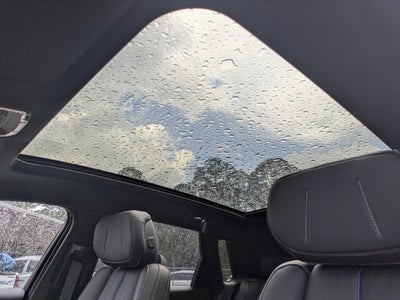 2025 Cadillac LYRIQ Luxury 1