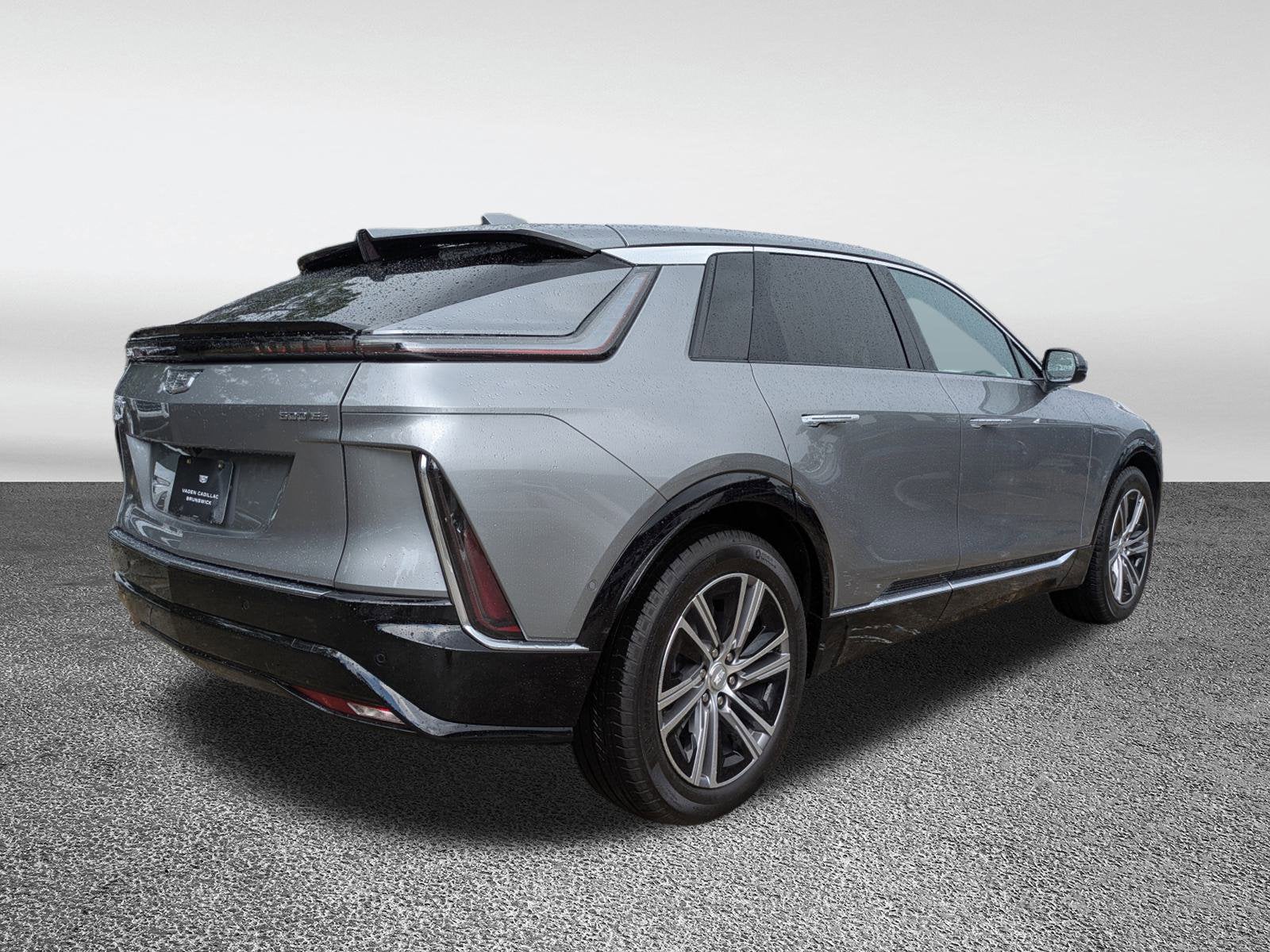 2025 Cadillac LYRIQ Luxury 1